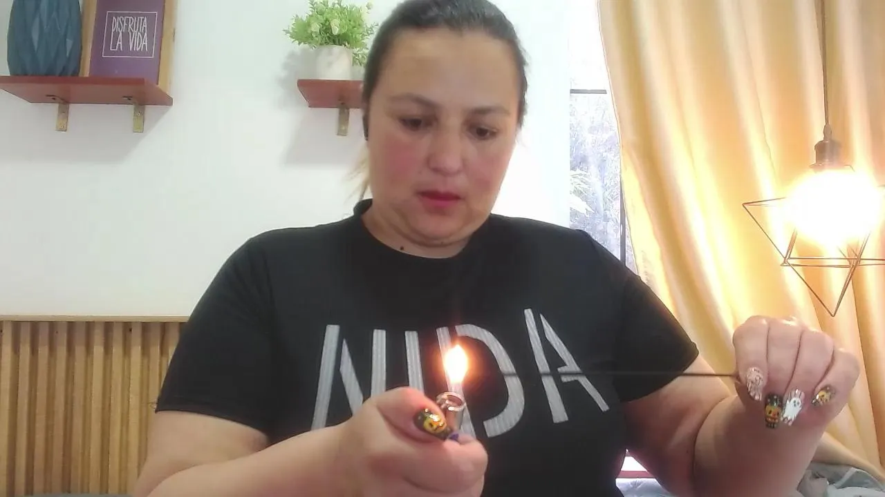 Offline SweetRouse__ on Cam4