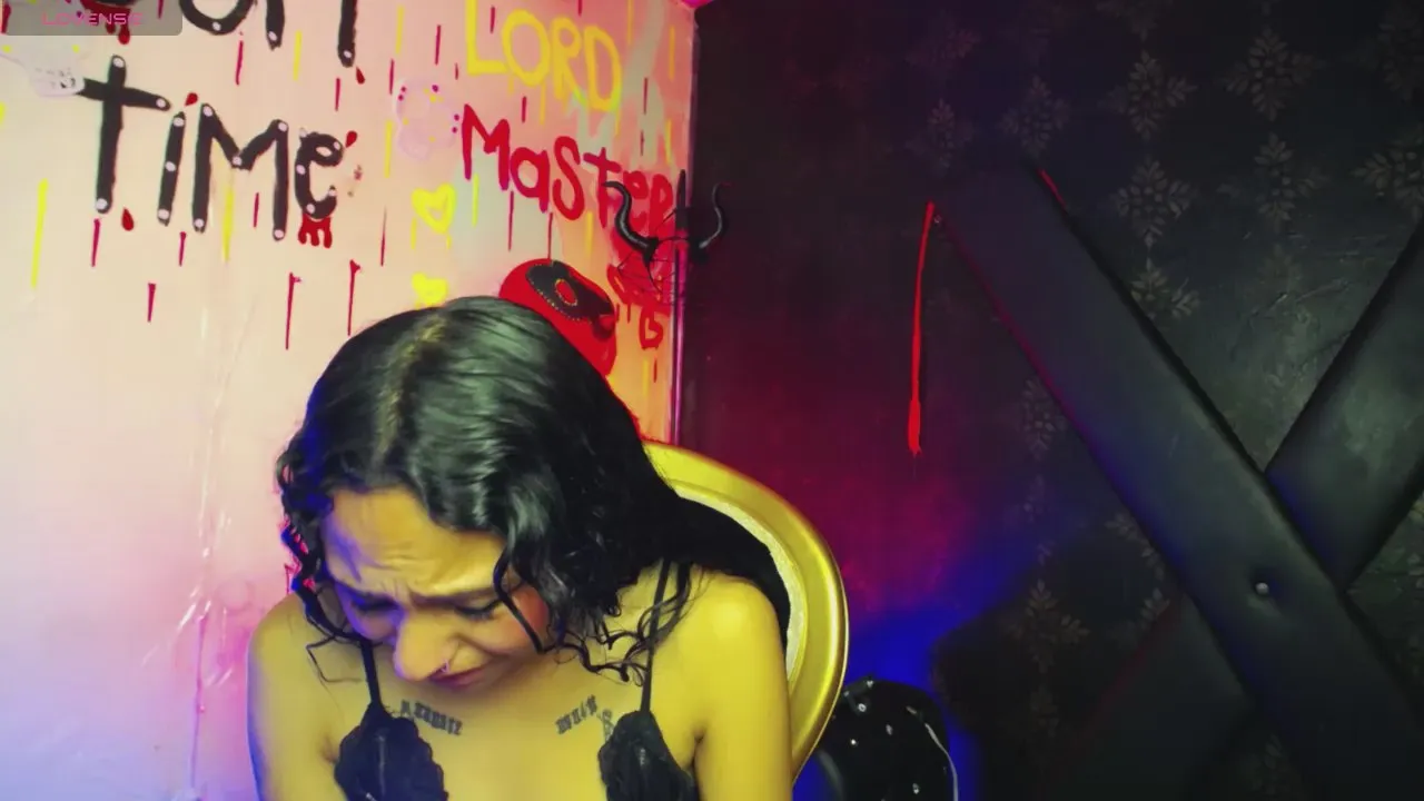 Offline Sweett_pleasure on Cam4