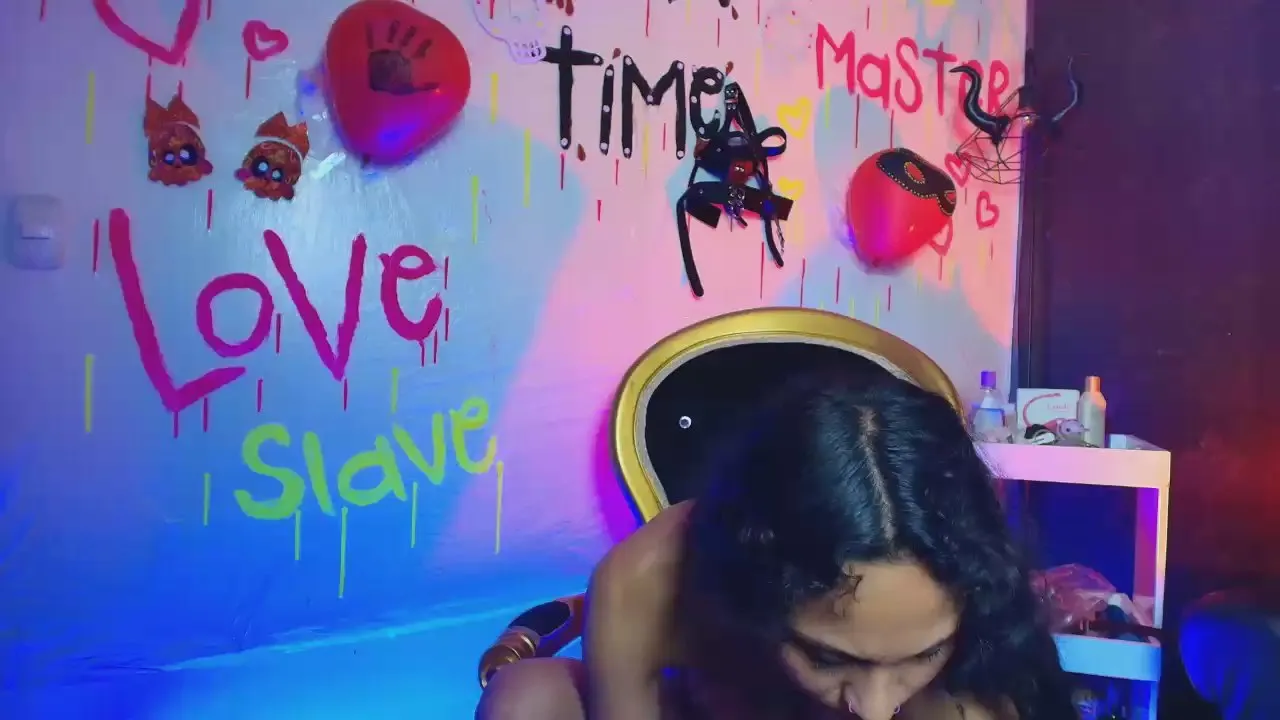 Offline Sweett_pleasure on Cam4