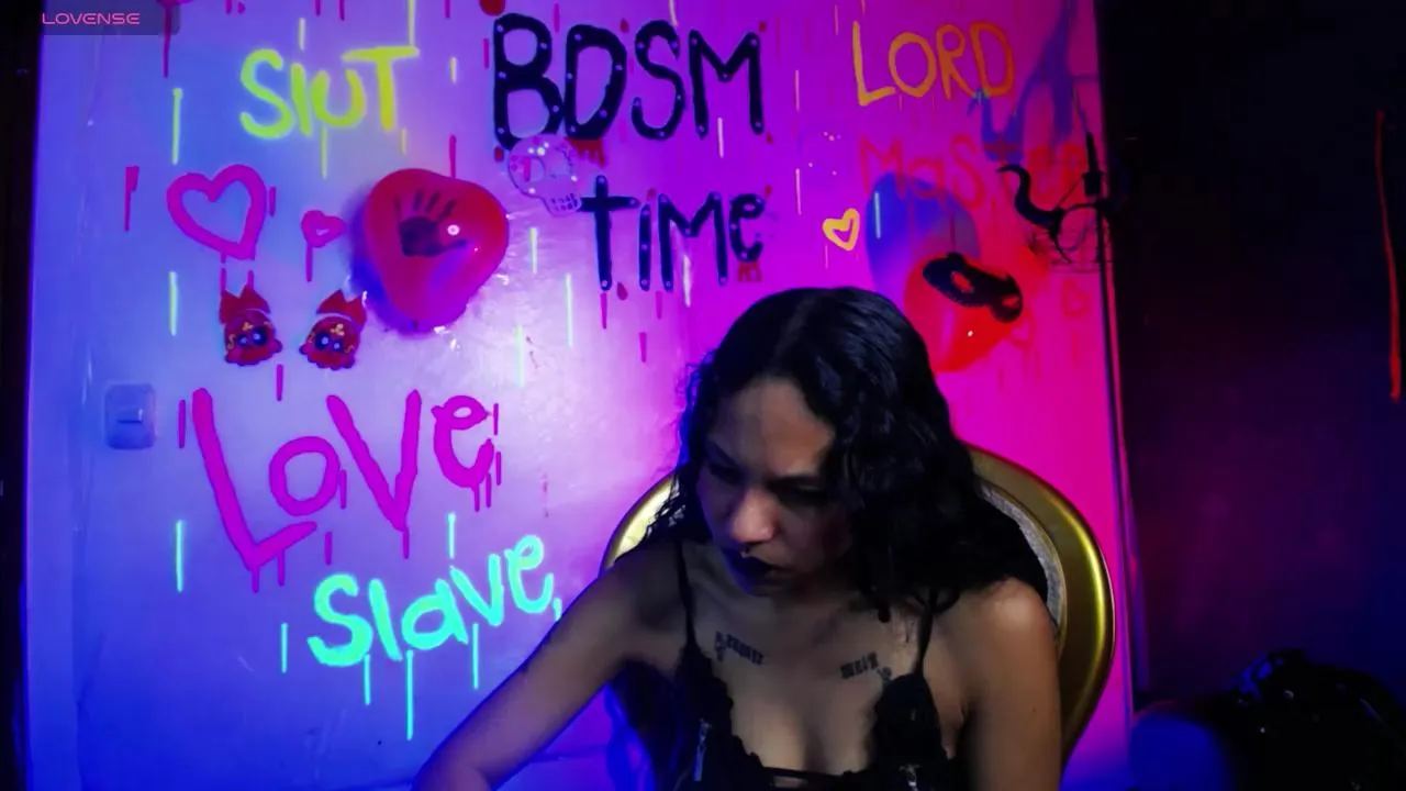 Offline Sweett_pleasure on Cam4