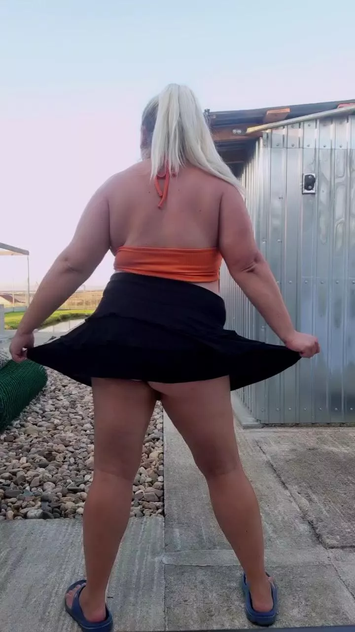 Offline SweetySabina on Cam4