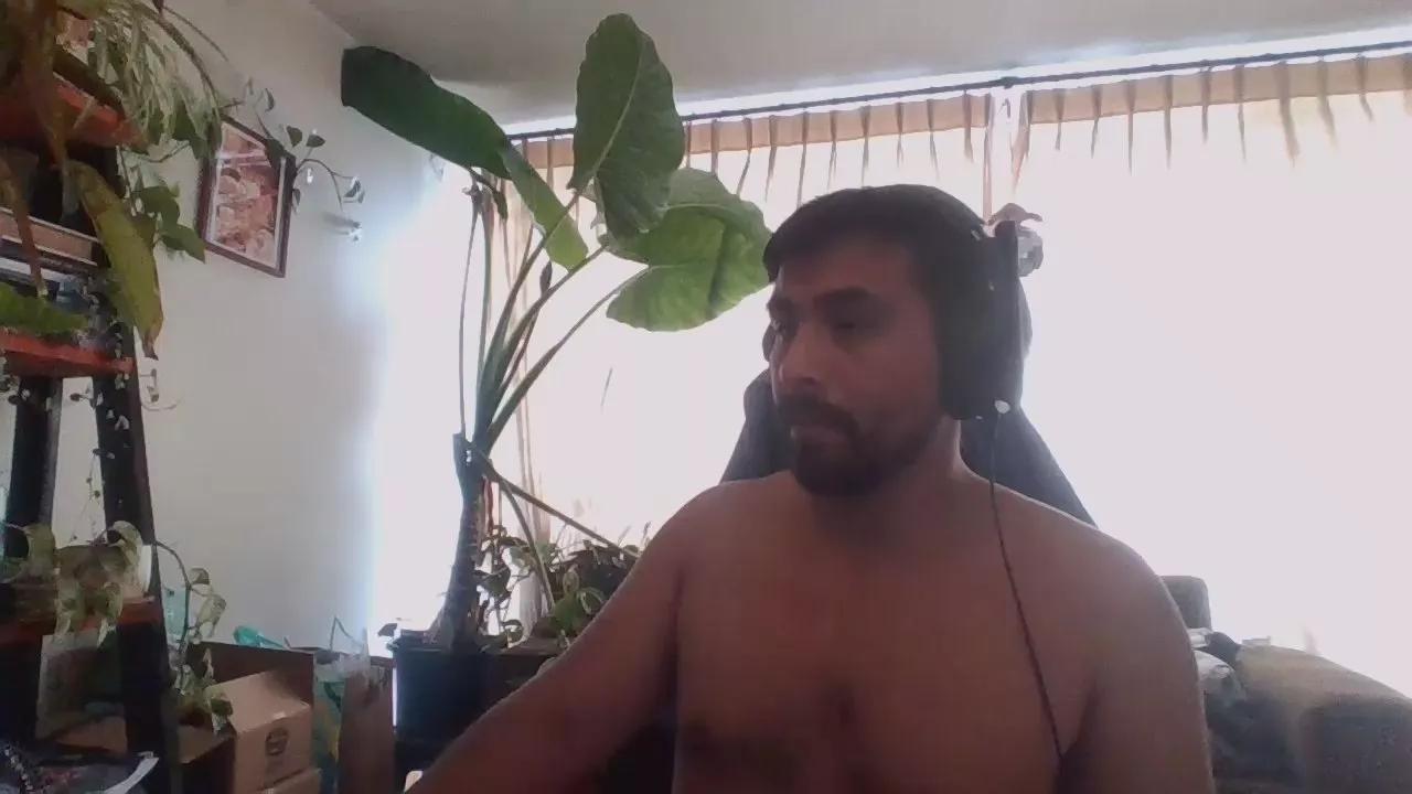 T0T0M0NCHILER0 from Cam4
