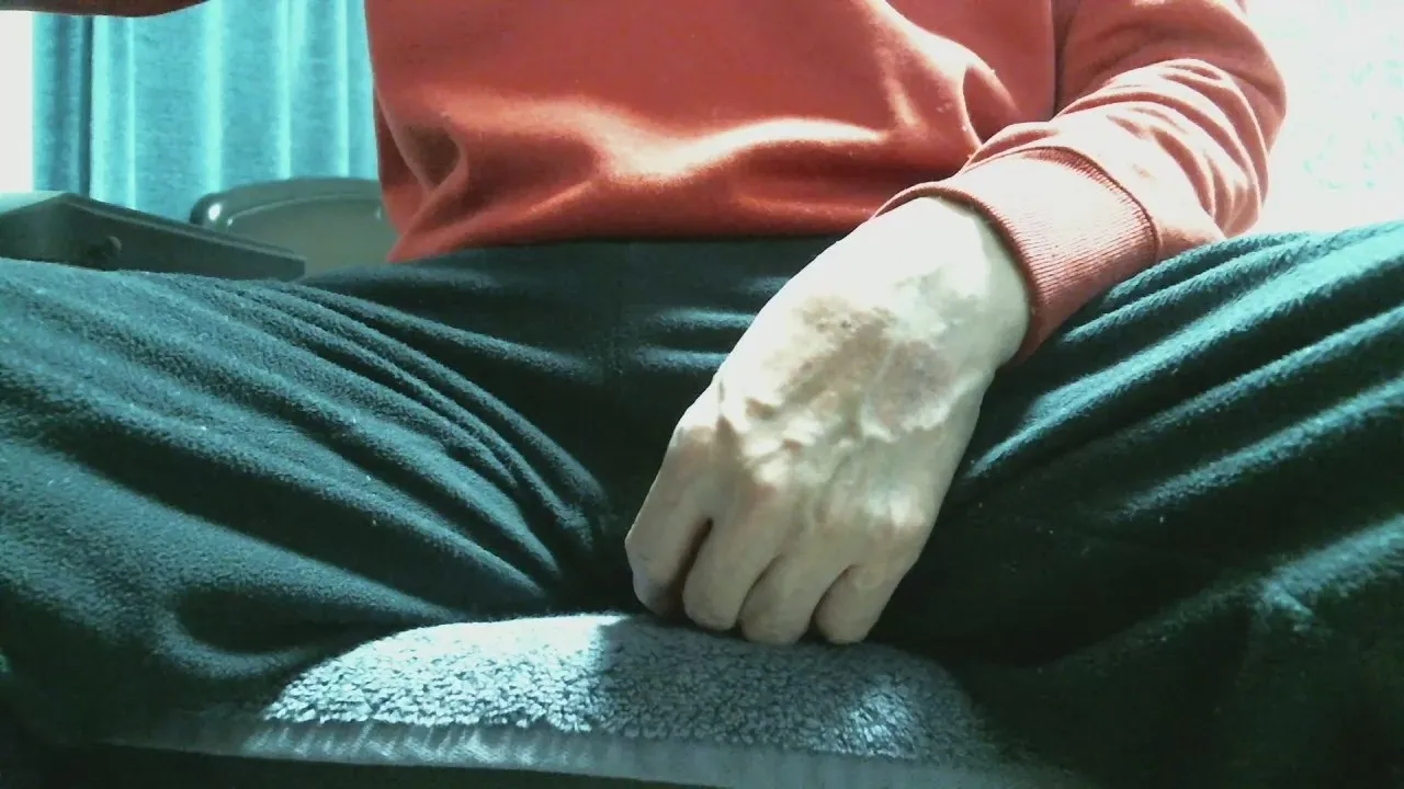 Offline takeshi6422 on Cam4