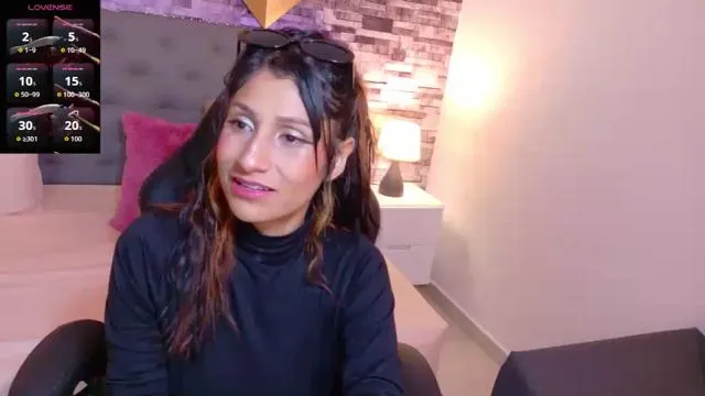 Freechat Tamara_Collinss on Cam4