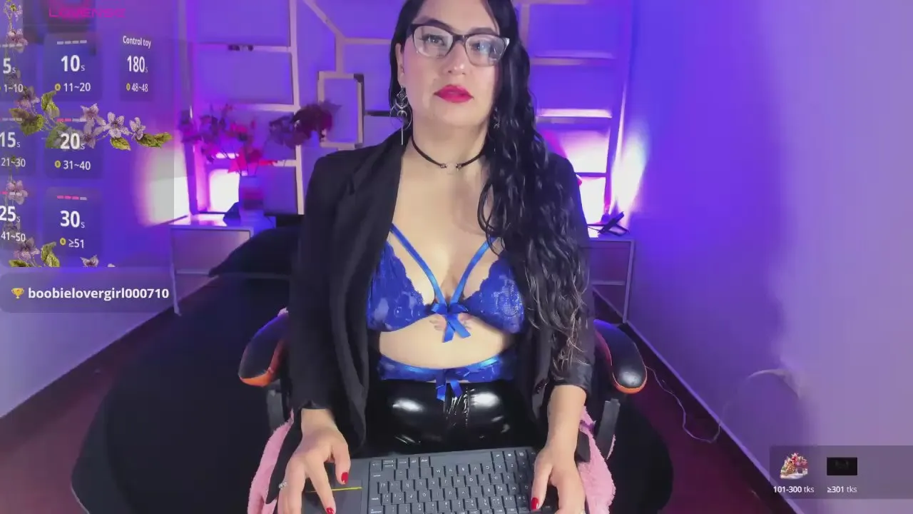 Offline tamara_rouse1 on Cam4