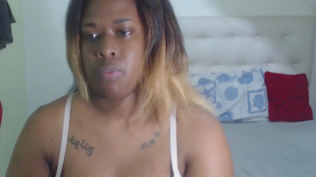 Offline TamaraSiens on Cam4