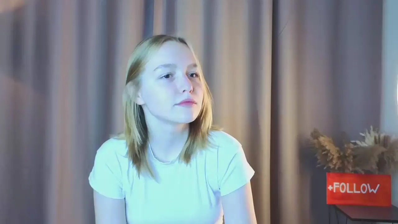 Offline TawannaRish on Cam4