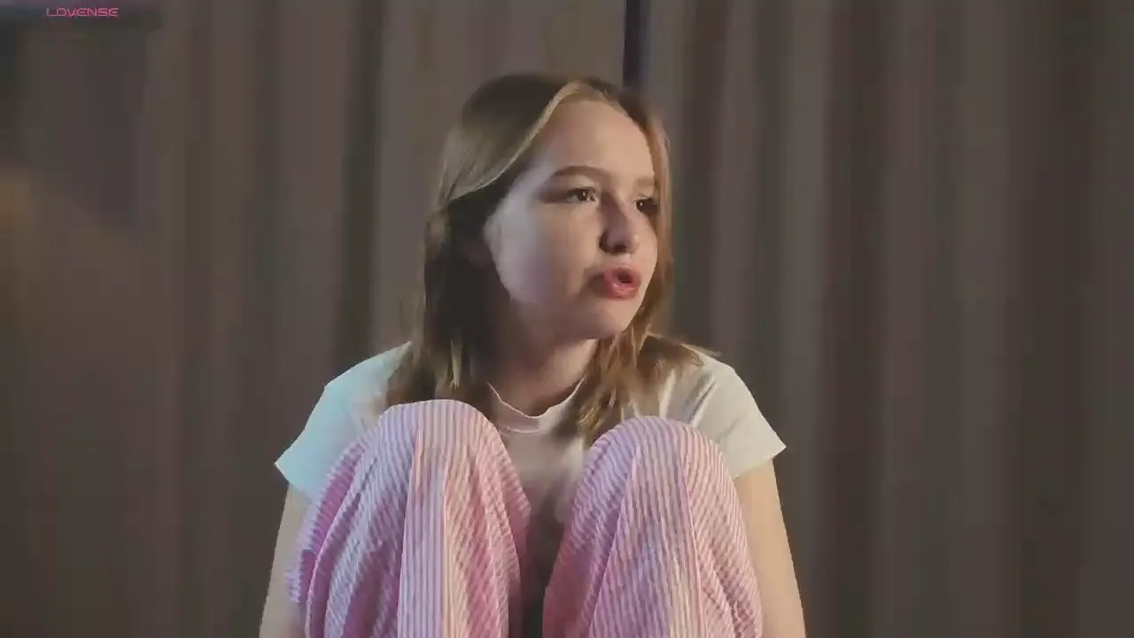 Offline TawannaRish on Cam4