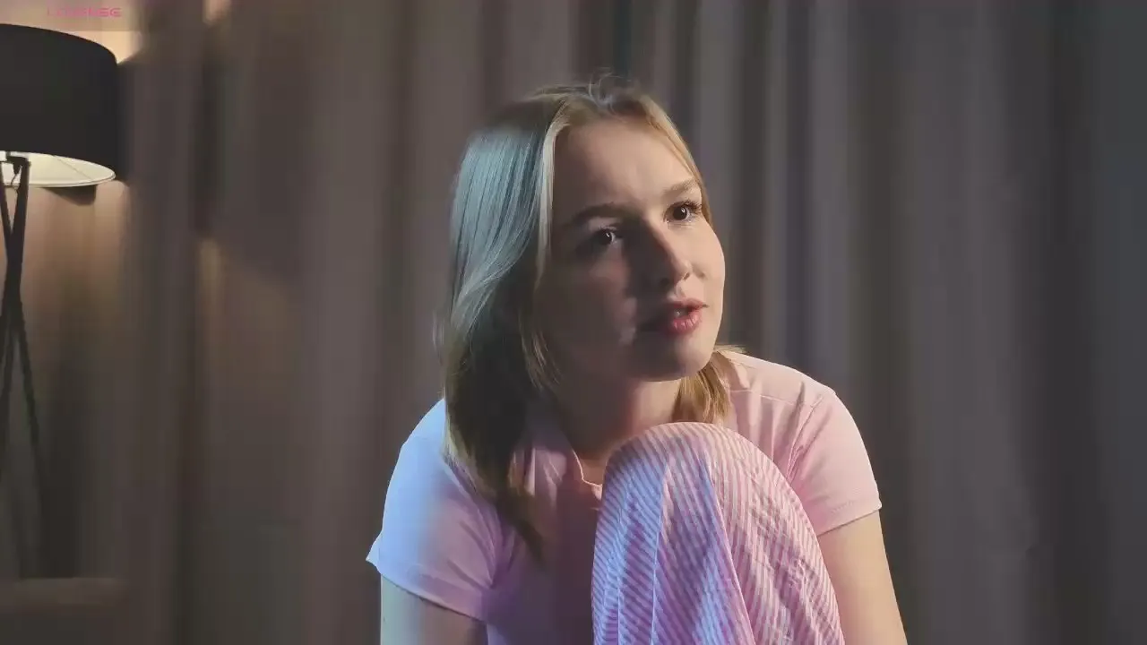 Offline TawannaRish on Cam4