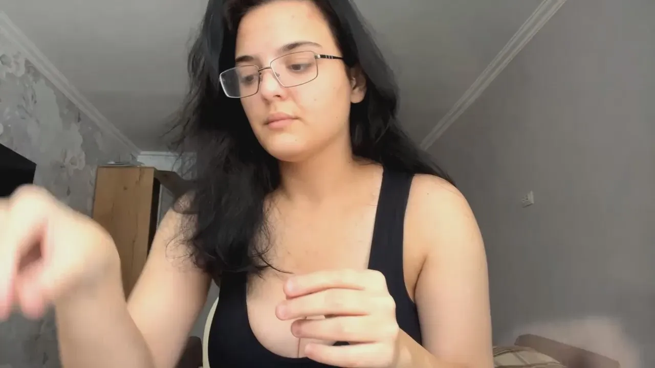 Offline TeenaHulstine on Cam4