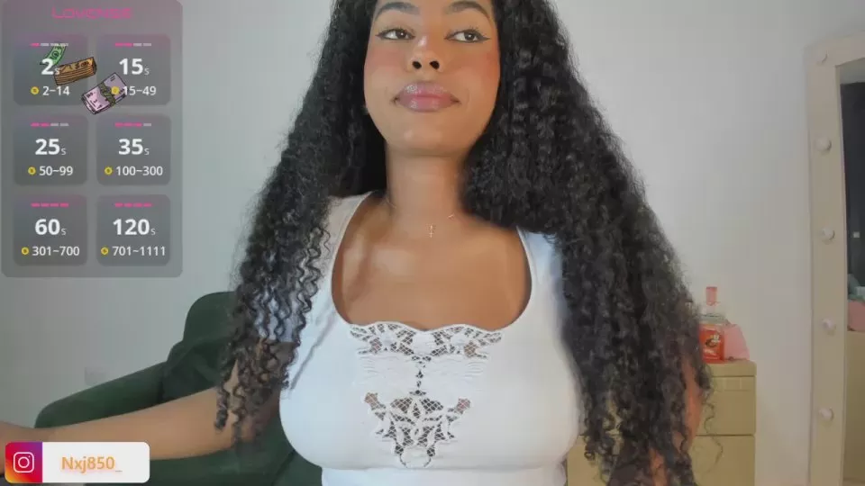 Offline Teresa_Coluchi on Cam4