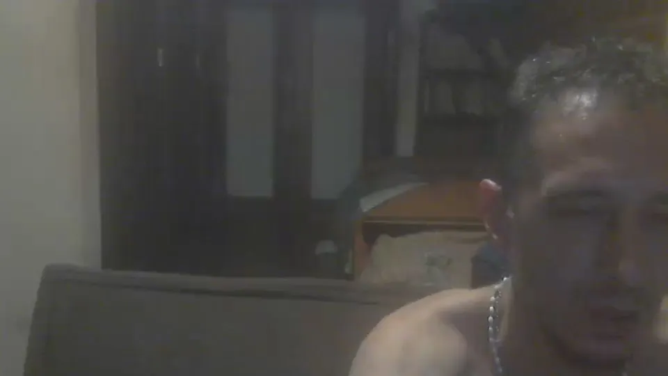 Offline Tevuelolacabeza on Cam4