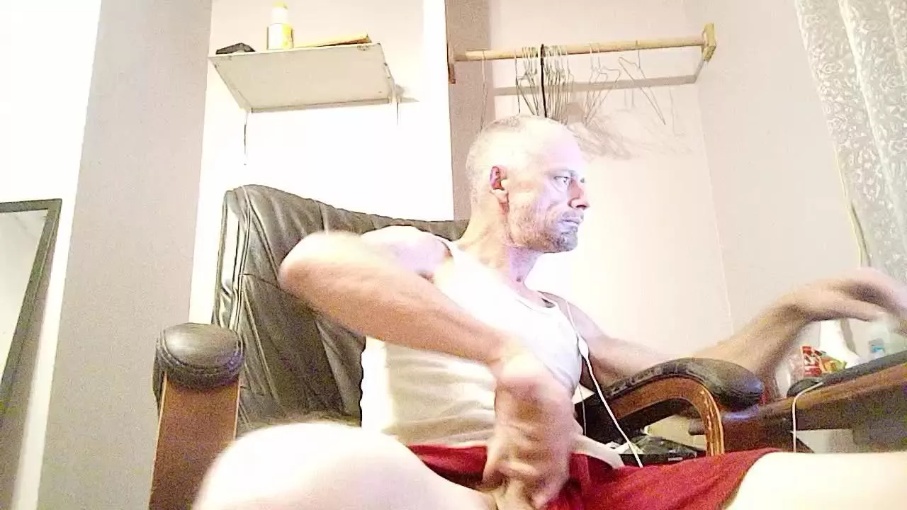 Offline Texasbestest on Cam4