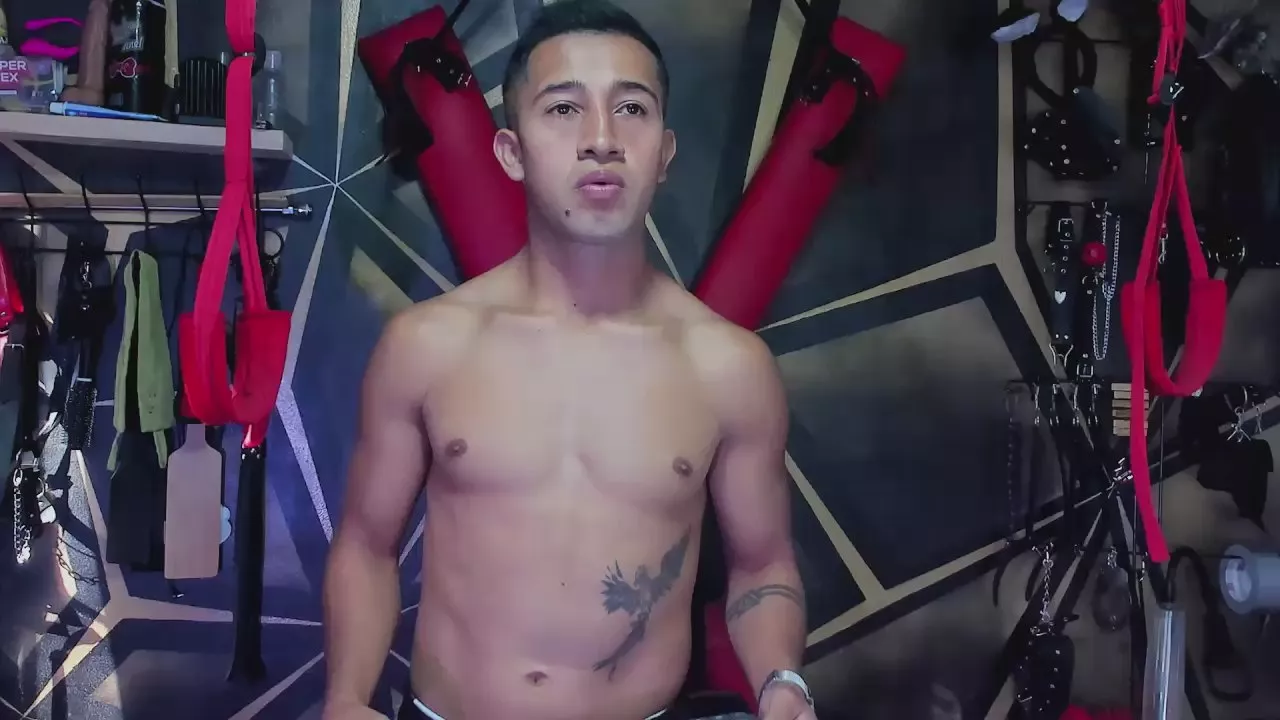 Offline The_BDSM_King on Cam4