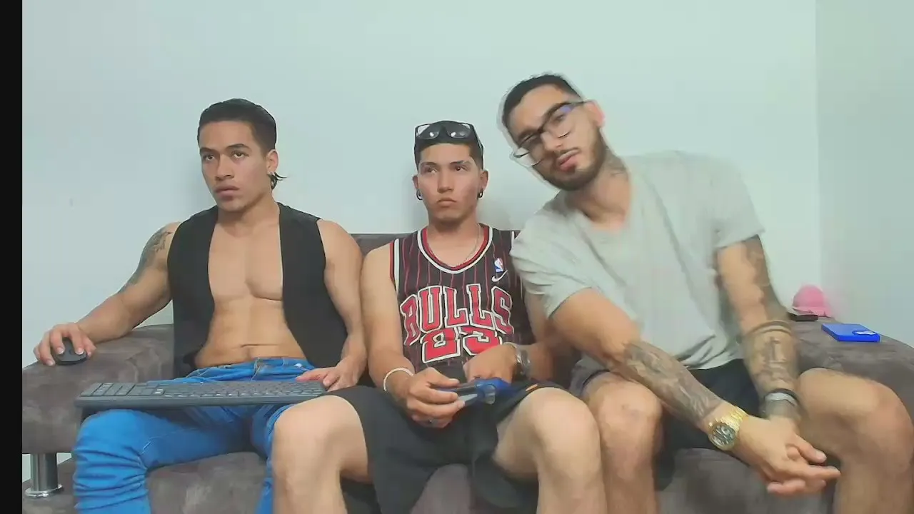 thebadboys01 — Freechat on Cam4