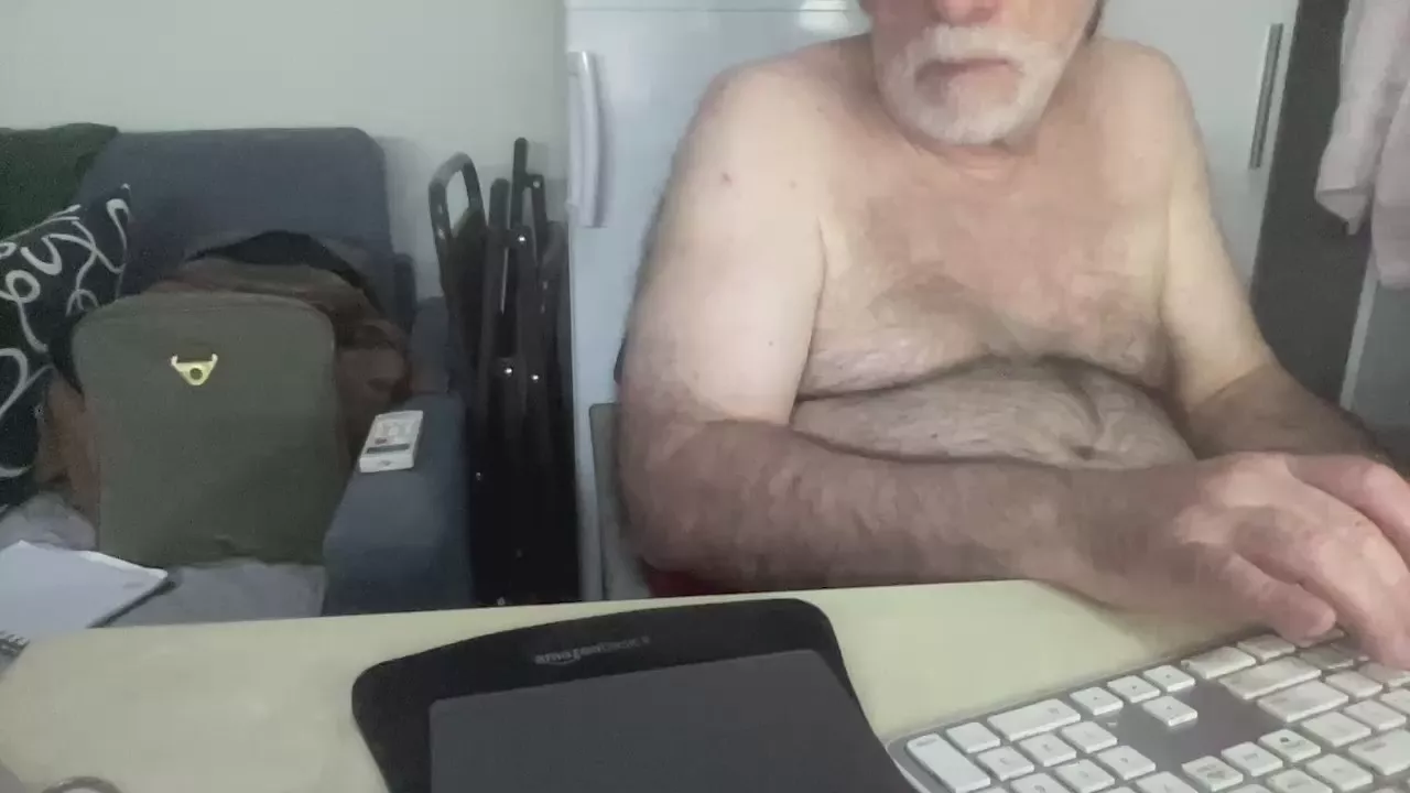 Offline thecoackarl on Cam4