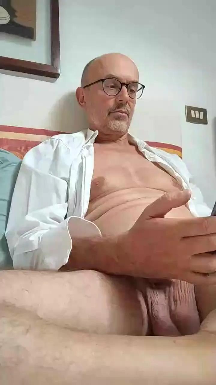 TheDearDaddy from Cam4