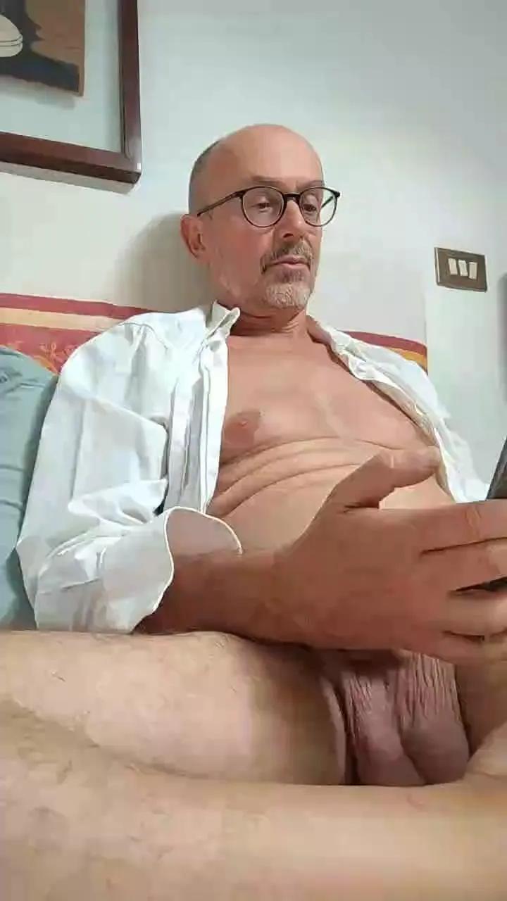 TheDearDaddy from Cam4
