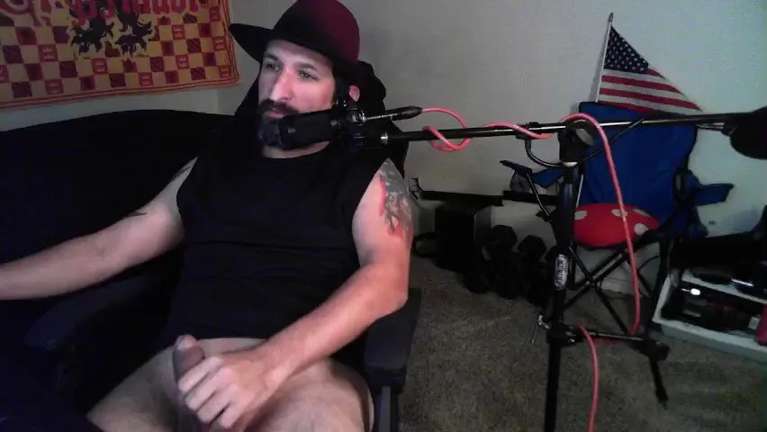 Offline TheDevilPup75 on Cam4