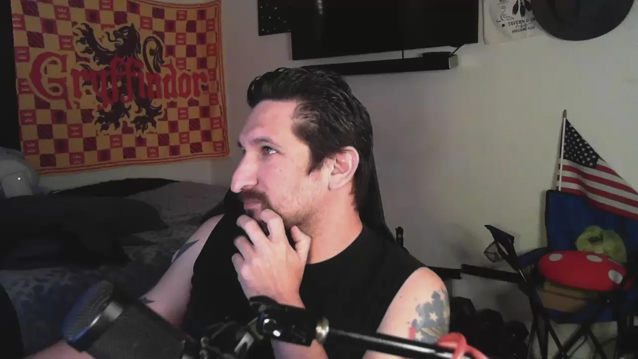 Offline TheDevilPup75 on Cam4