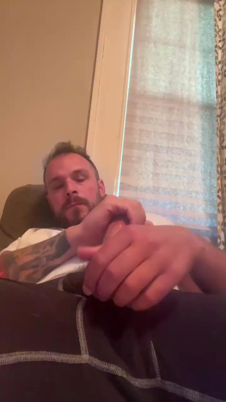 Offline theitalianstal5 on Cam4