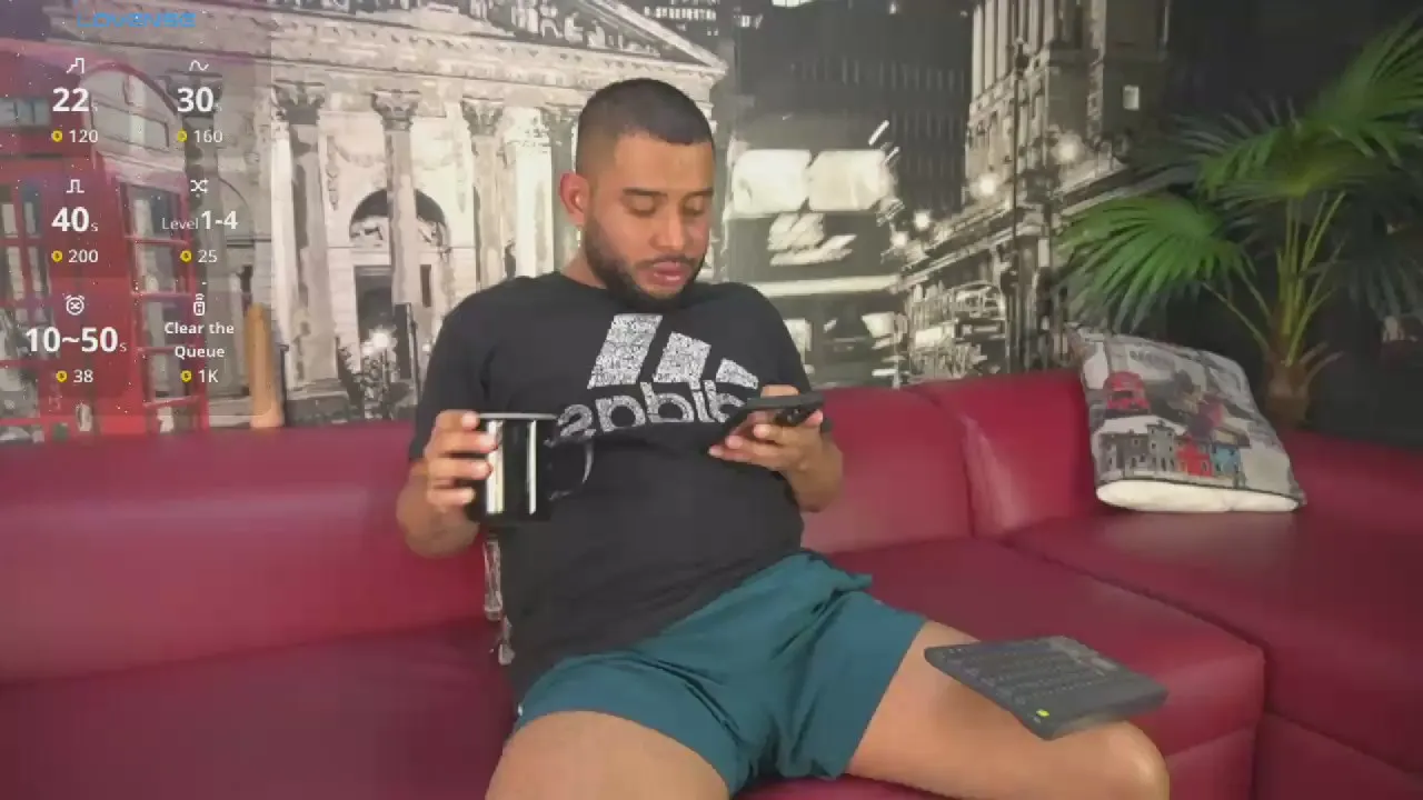 Freechat THIAGOXBIG on Cam4