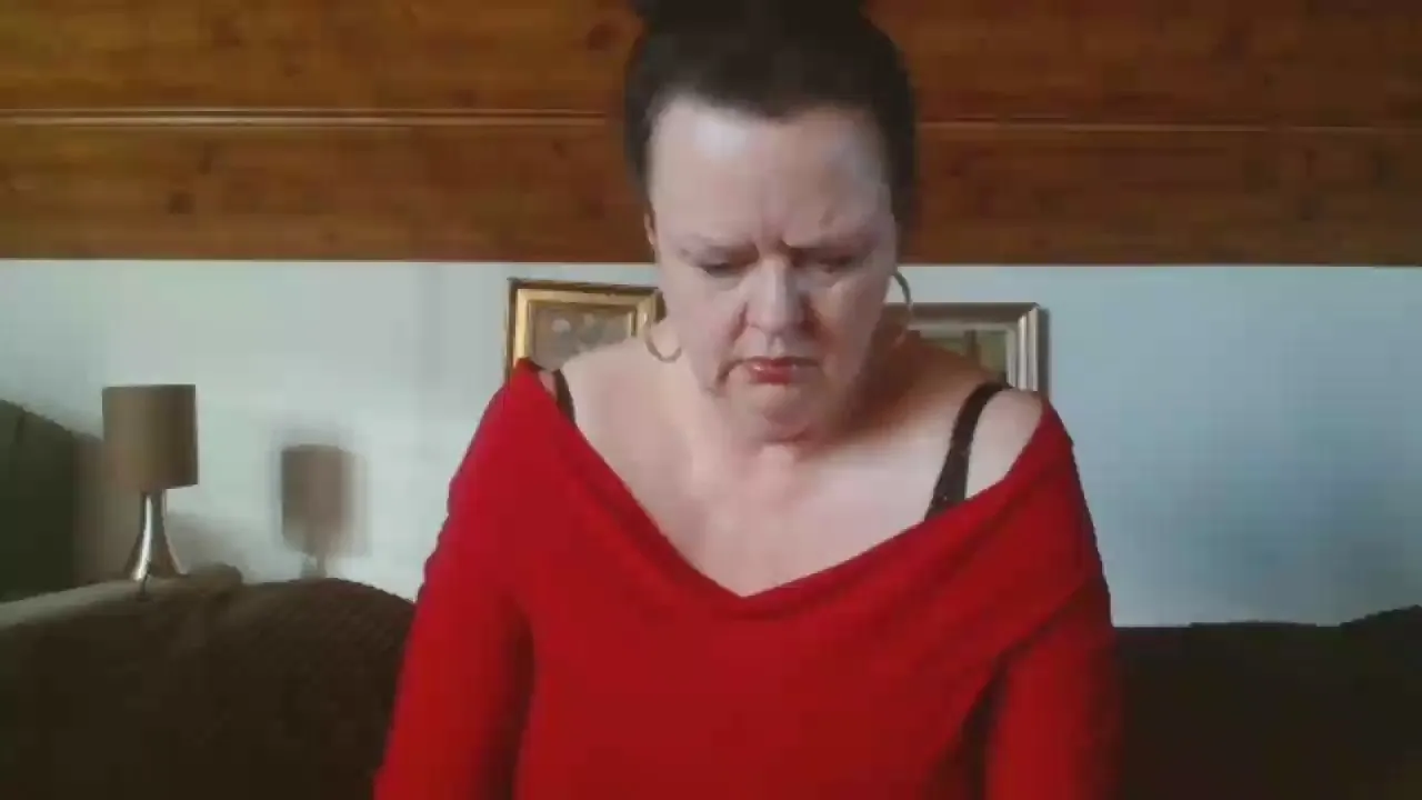 Offline TiffanyMilf on Cam4