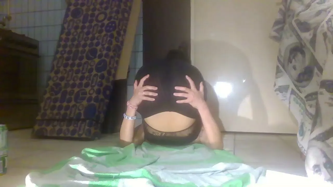 Freechat Tikie4u on Cam4