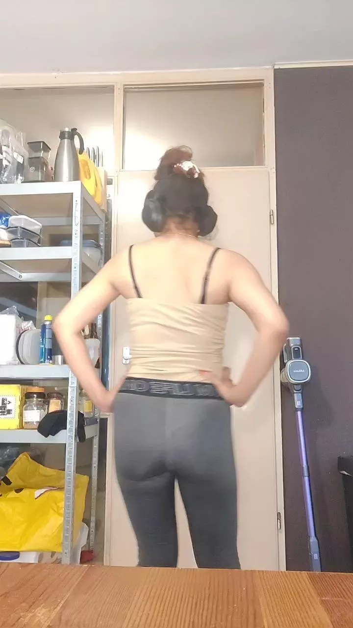 Freechat Tikie4u on Cam4