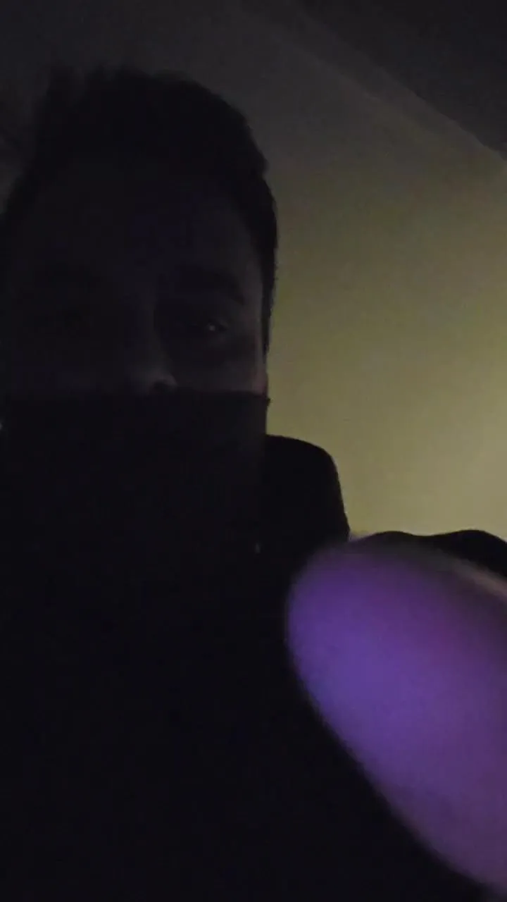 Offline TinderSwindler on Cam4