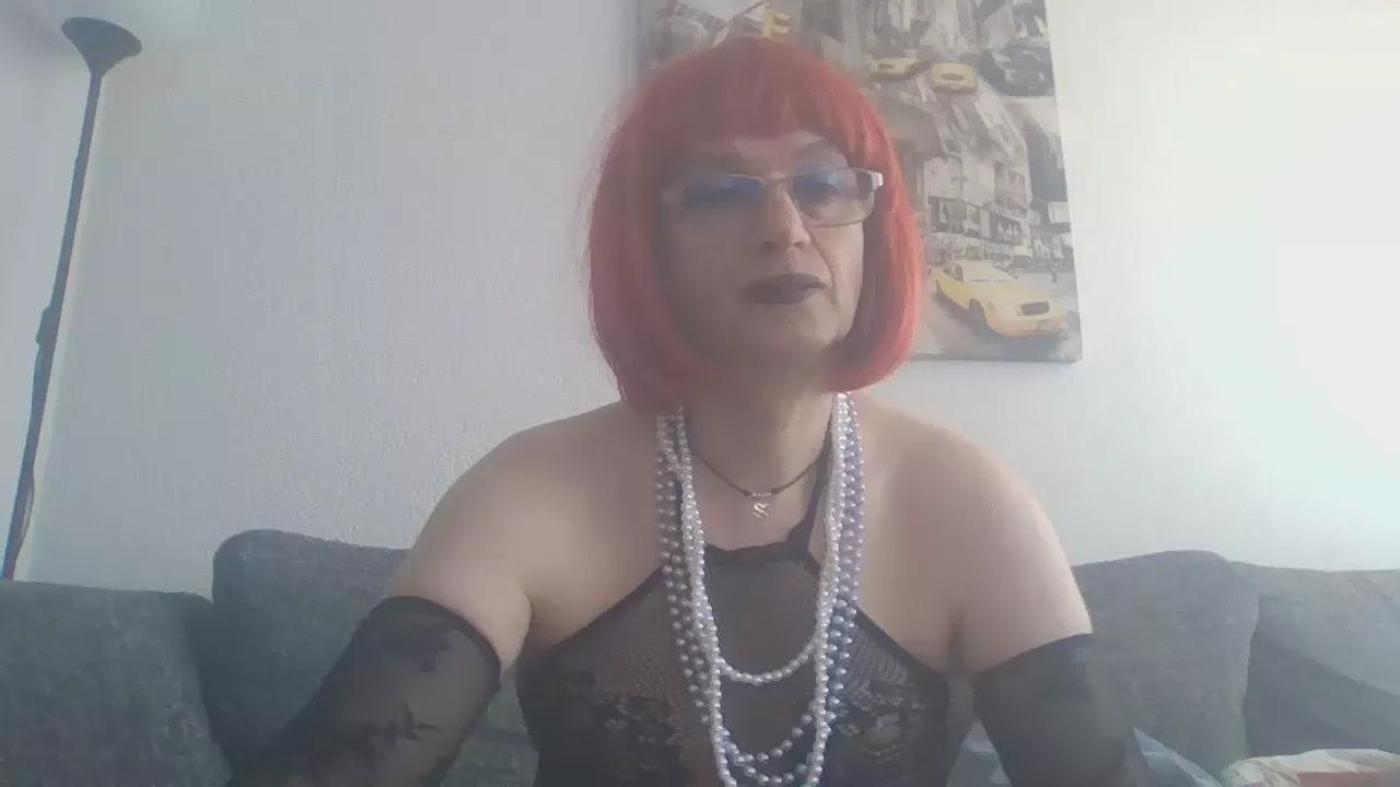 tittytravis from Cam4