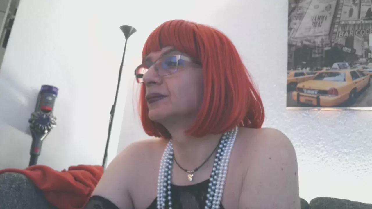 tittytravis from Cam4