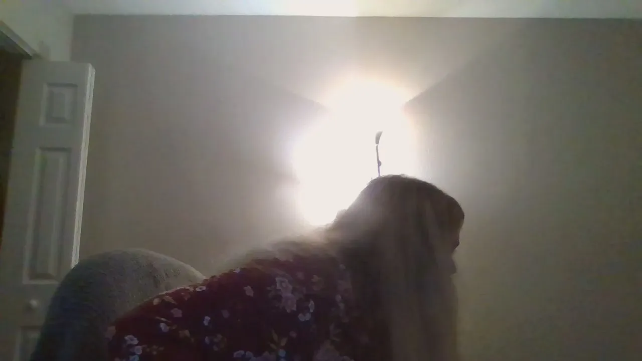 Offline TokerQueen25 on Cam4