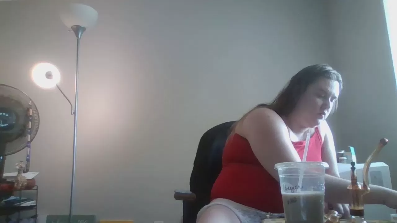 Offline TokerQueen25 on Cam4