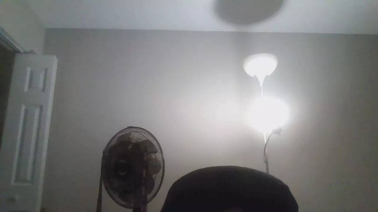 Offline TokerQueen25 on Cam4