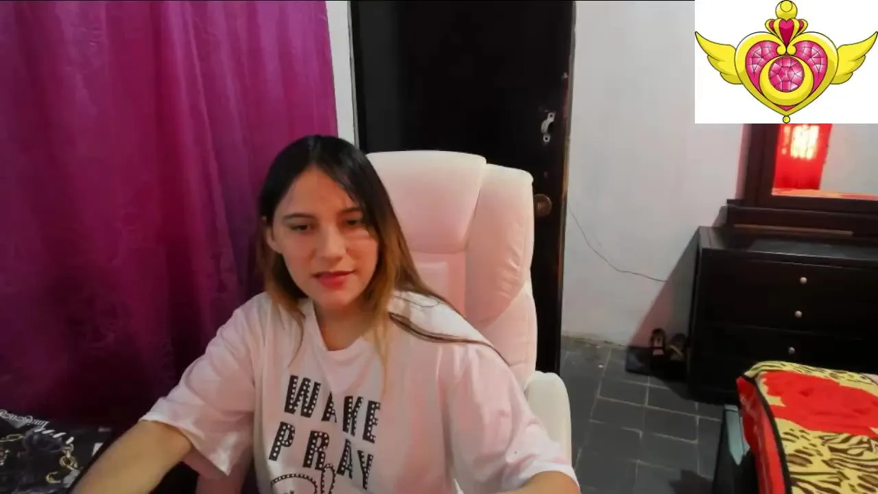 Offline tokyoparis on Cam4