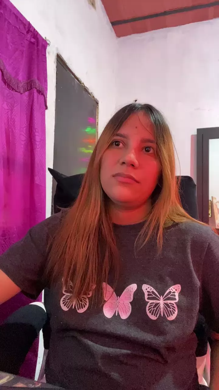 Offline tokyoparis on Cam4