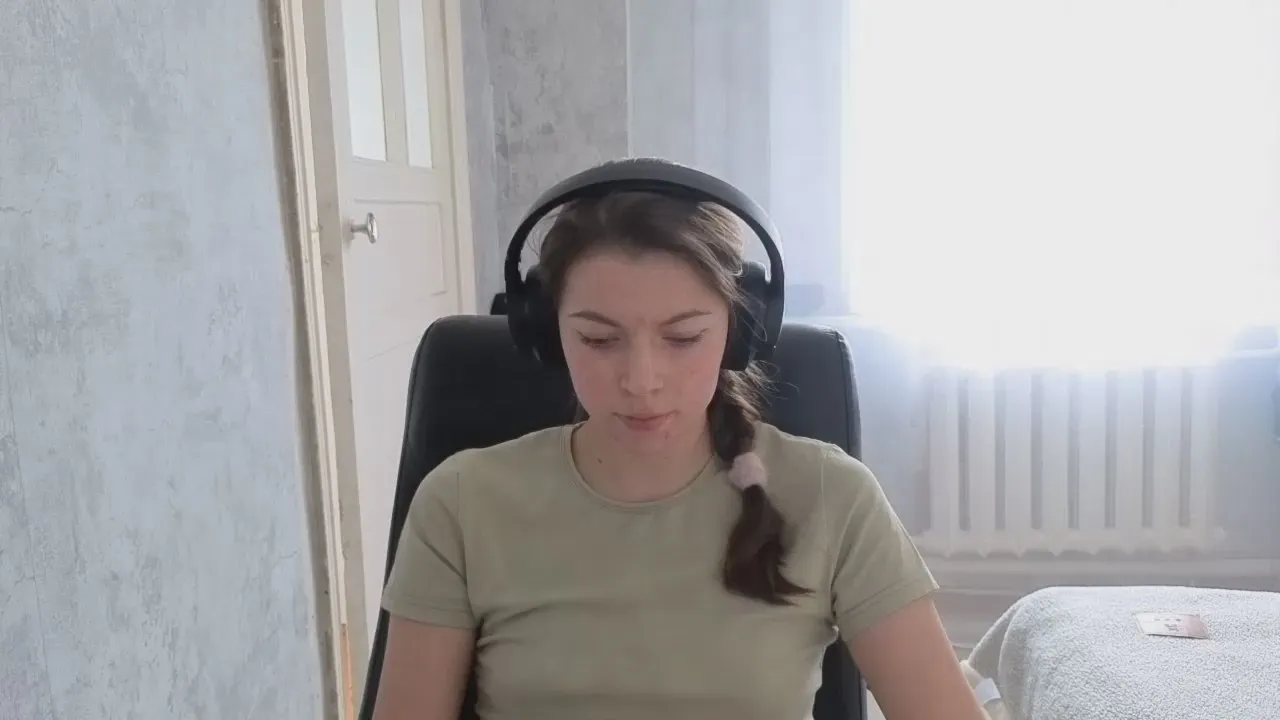 Offline TonyaNatiello on Cam4