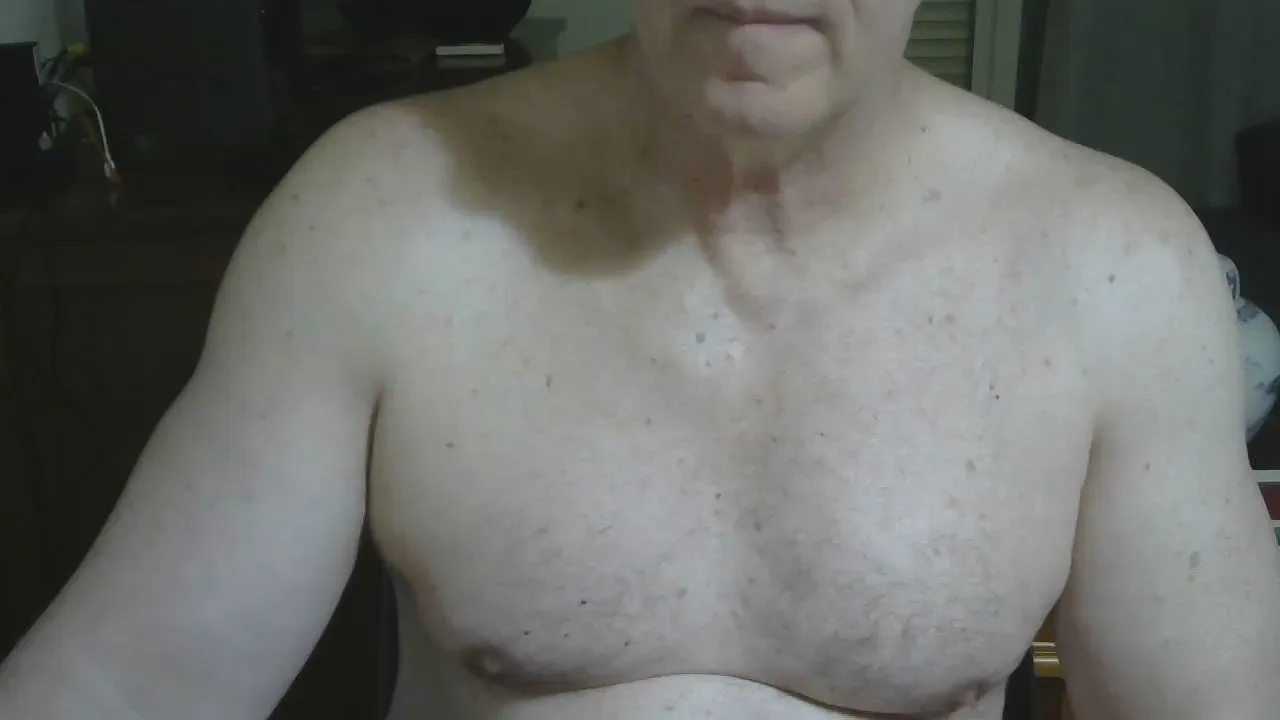 Offline Tonyxxx64 on Cam4