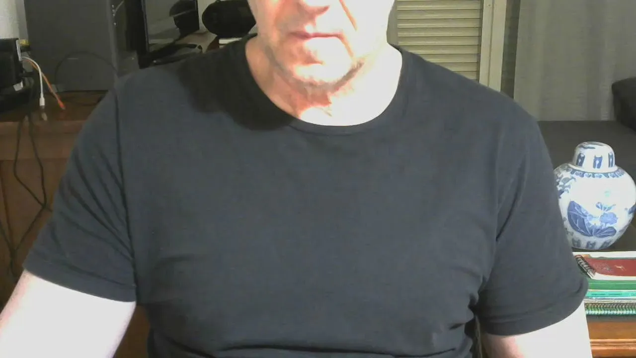 Offline Tonyxxx64 on Cam4