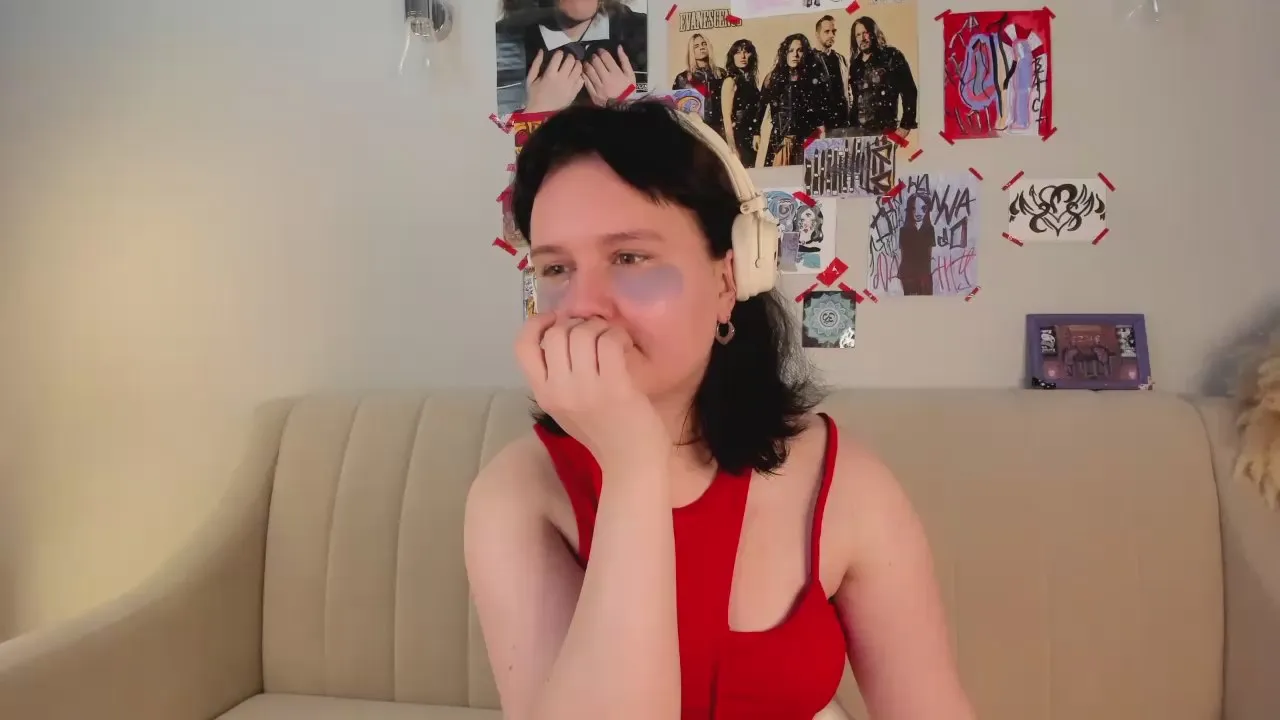 Offline TracyLilith on Cam4