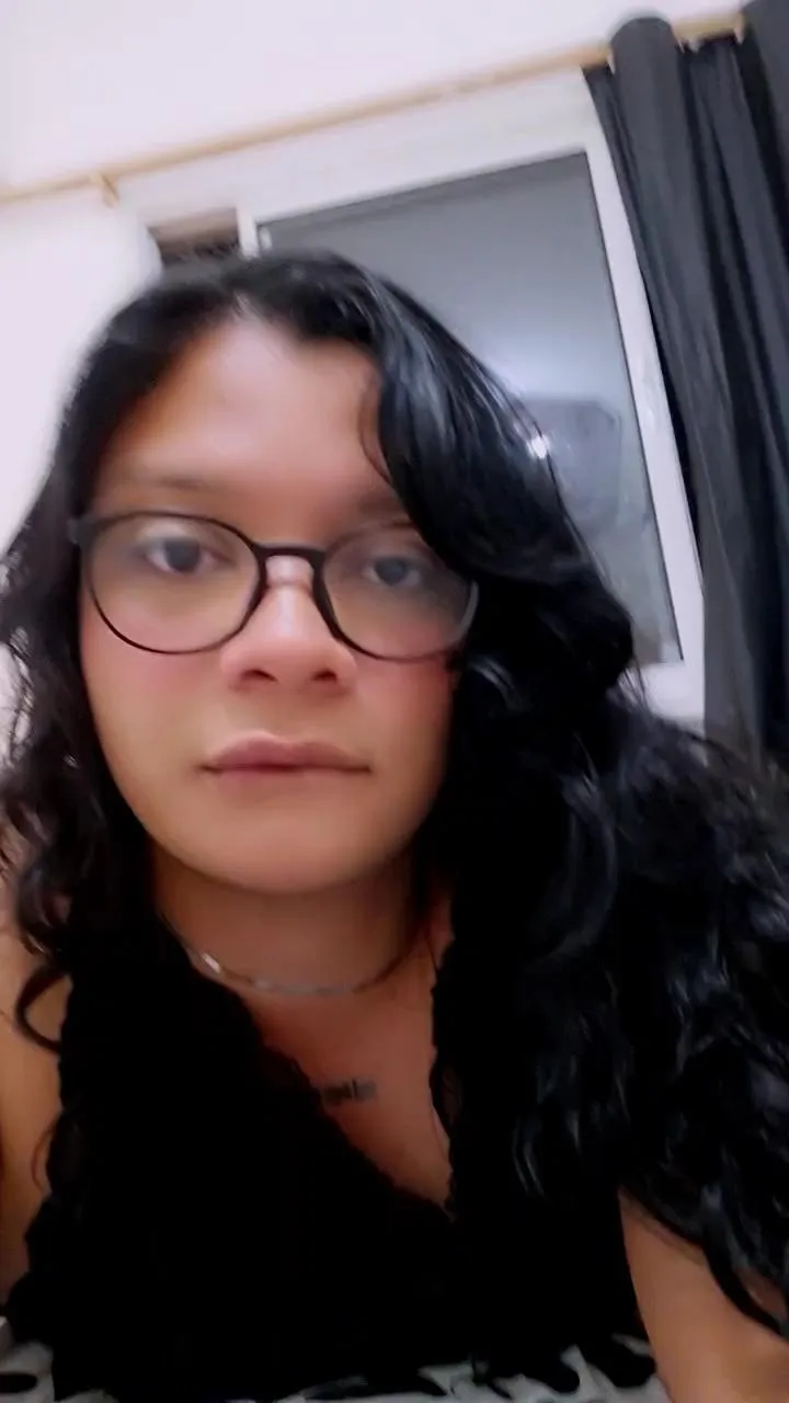 Offline Transjuliebaby on Cam4