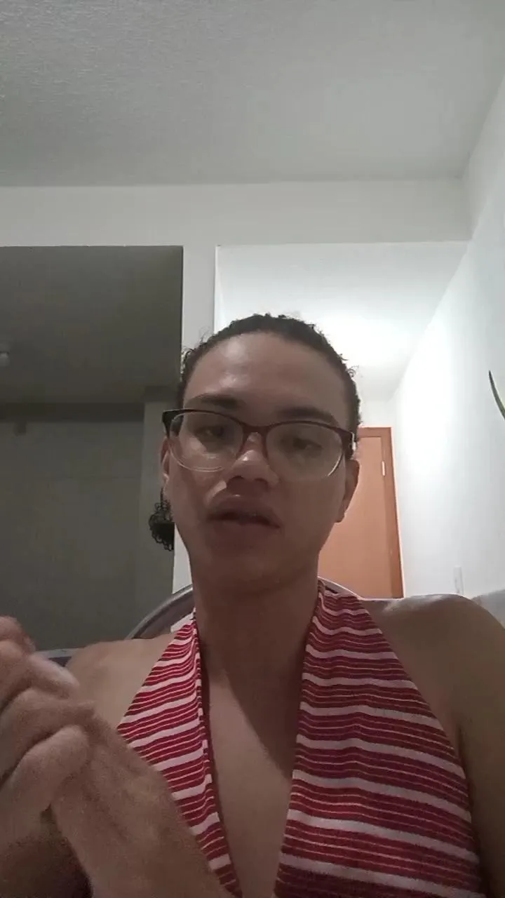 Freechat Transputinha83 on Cam4