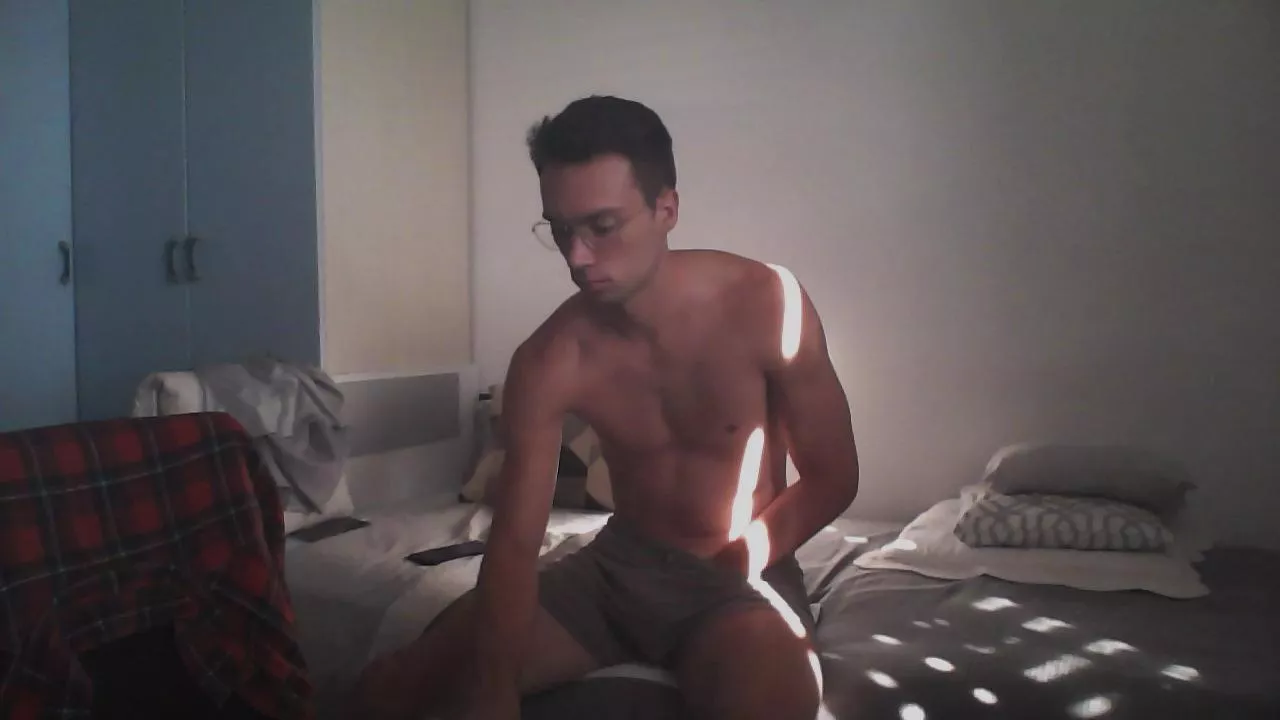 Offline TriesteSingle on Cam4