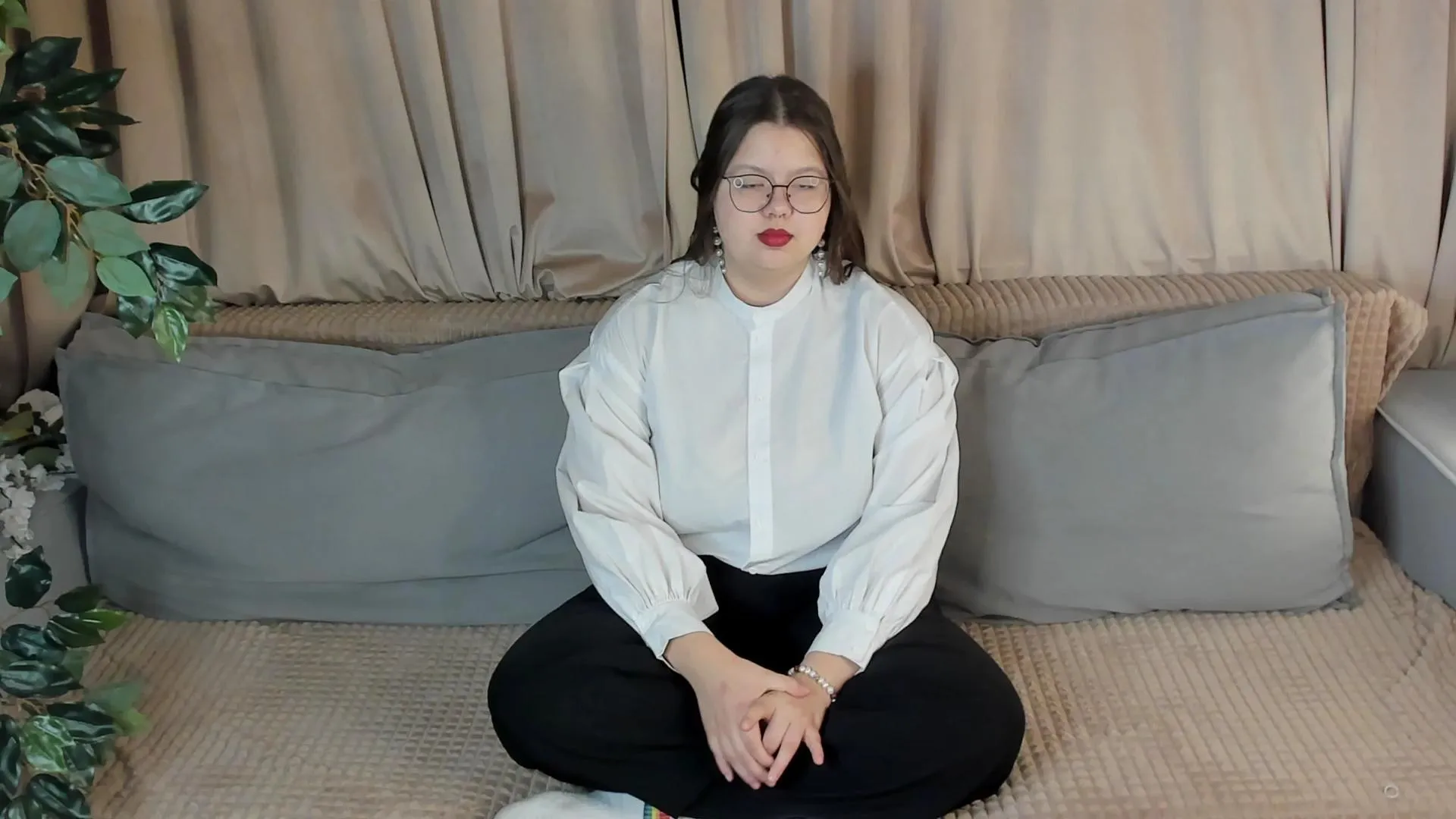 Offline TrinityHalphen on Cam4