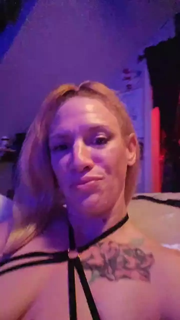 Offline TSAliceNfunland on Cam4