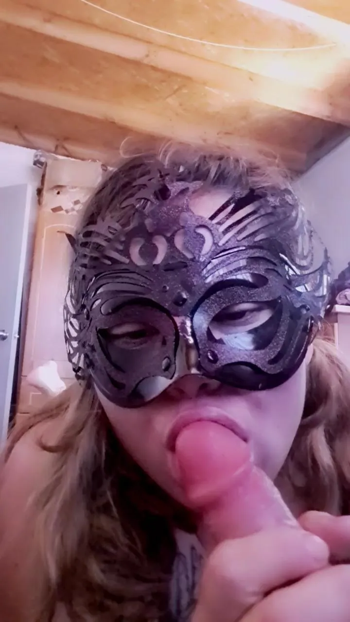 Offline TUHARDSEXY on Cam4