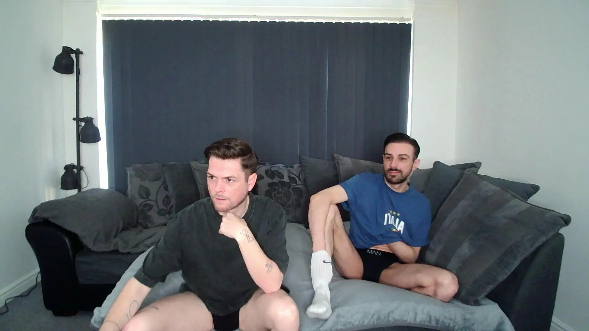 Offline TwoTwinkHusband on Cam4