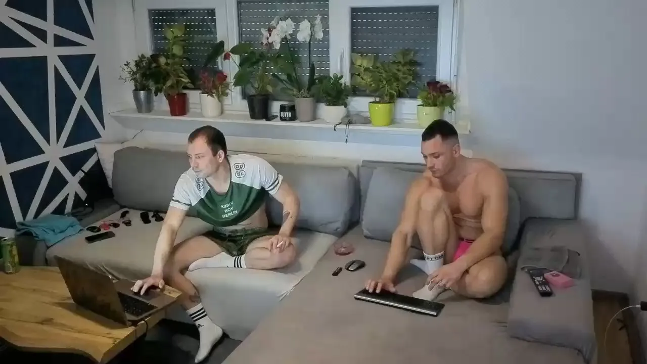 Offline twunkie on Cam4