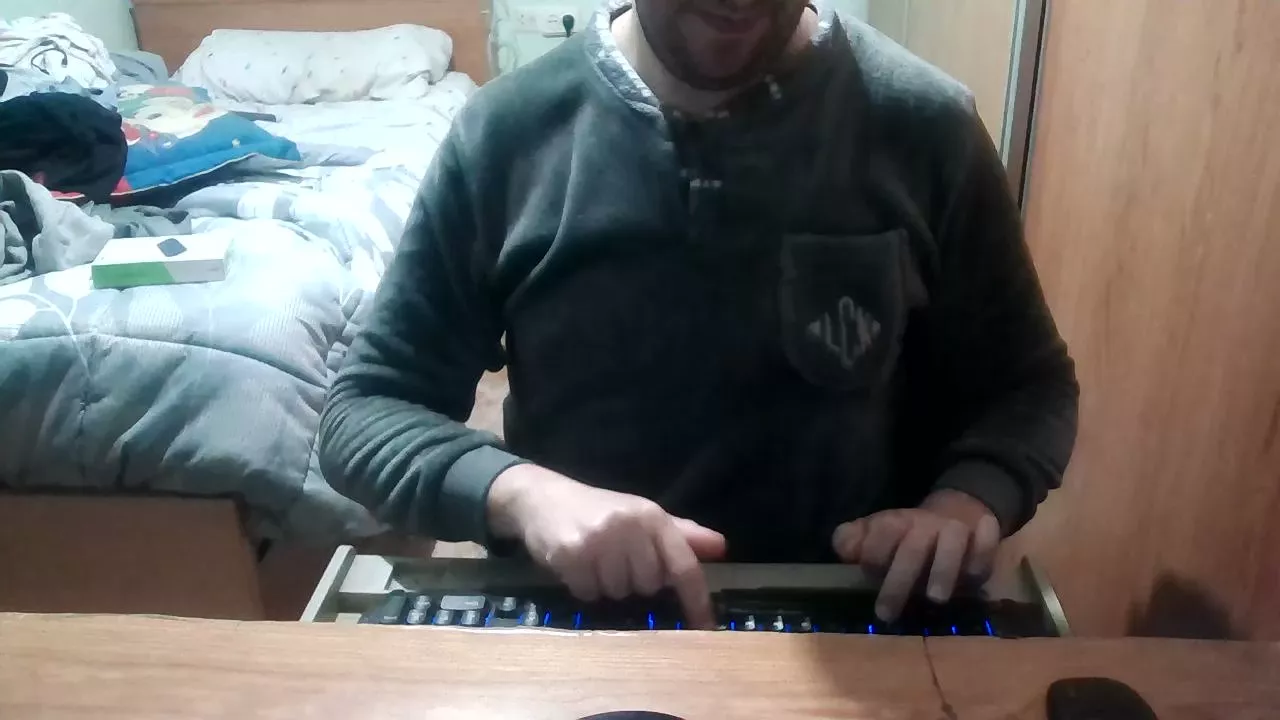 Offline ultrasonico5 on Cam4